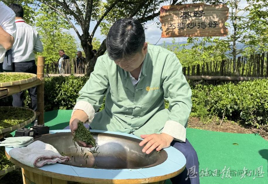 新华社客户端｜签约36亿元“星火星电竞登录斗摇香·利川红”2025茶乡寻亲会举行(图11)